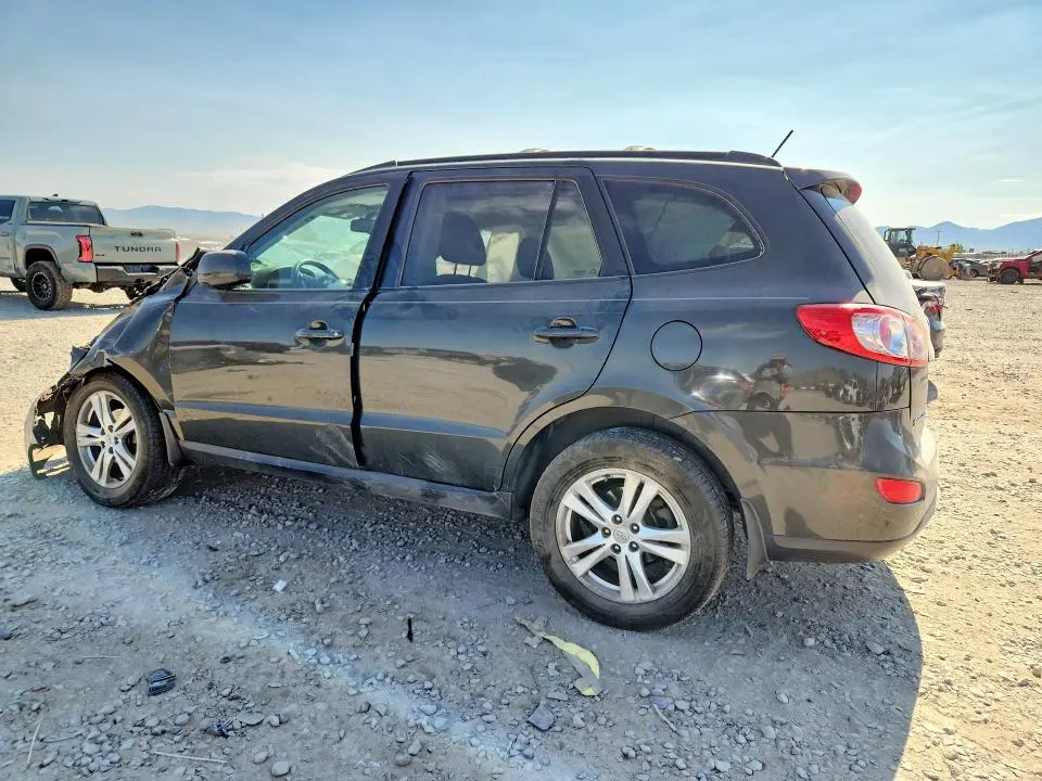 2012 HYUNDAI SANTA FE SE  