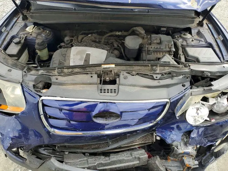 2010 HYUNDAI SANTA FE SE  