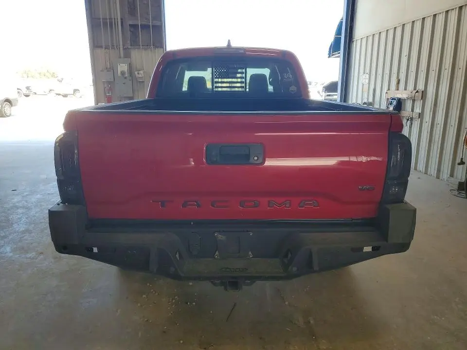 2021 TOYOTA TACOMA SR5 V6  