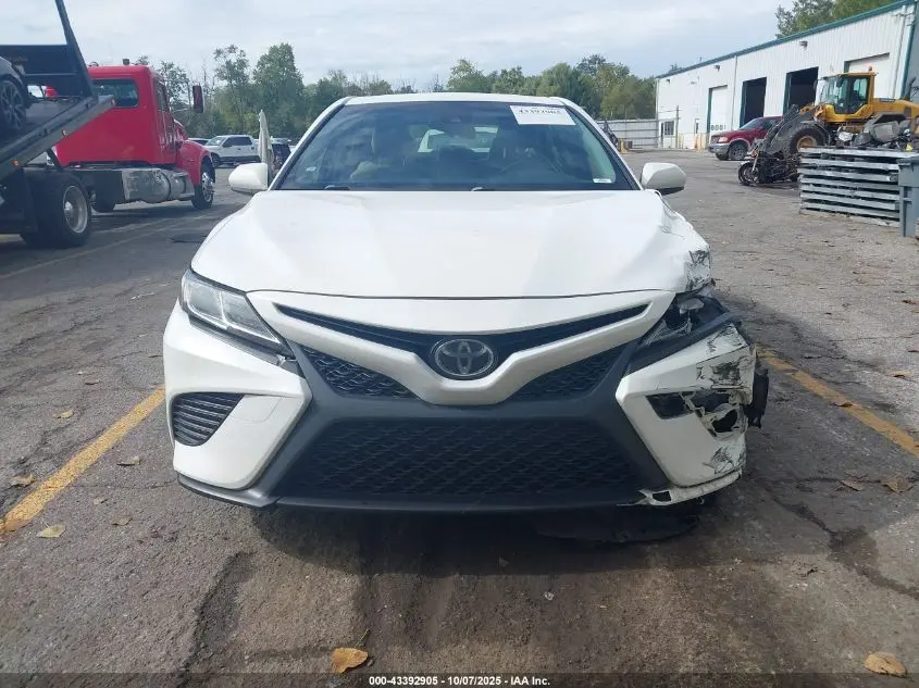 2018 TOYOTA CAMRY SE