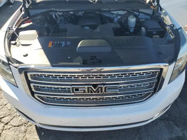2017 GMC YUKON XL C1500 SLE  