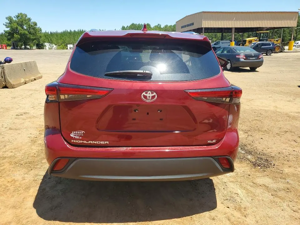 2020 TOYOTA HIGHLANDER XLE  