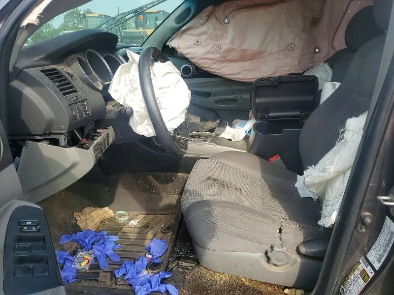 2015 TOYOTA TACOMA V6  