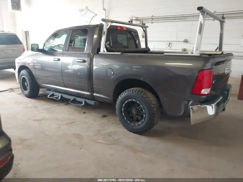 2016 RAM 1500 SLT