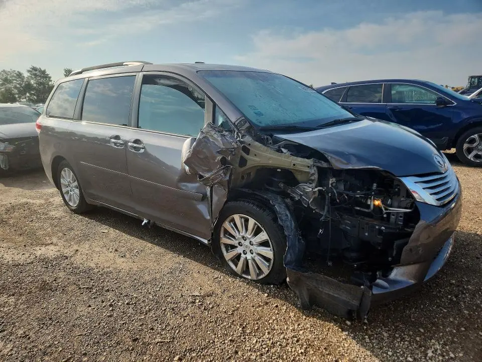 2013 TOYOTA SIENNA LIMITED 7-PASSENGER  