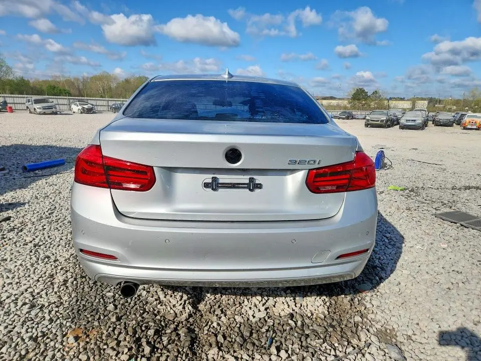 2017 BMW 320 I  