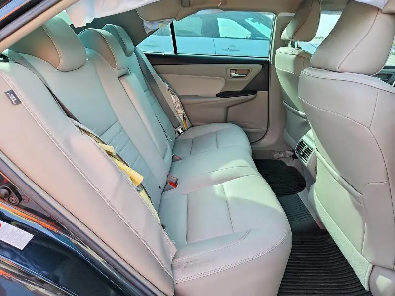 2016 TOYOTA CAMRY XLE  