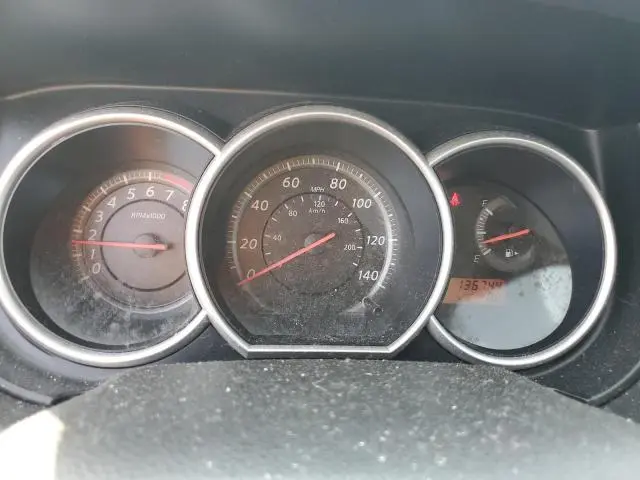 2011 NISSAN VERSA S  
