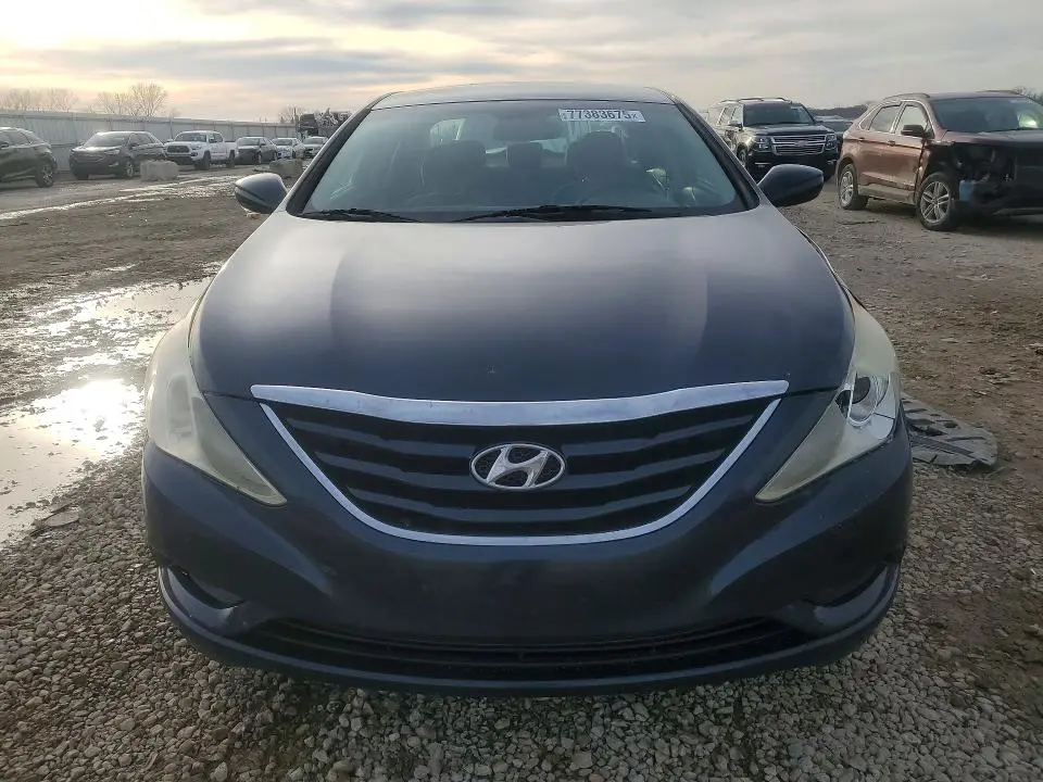 2011 HYUNDAI SONATA GLS  