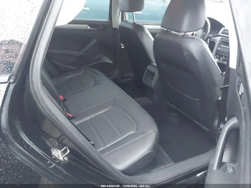 2014 VOLKSWAGEN PASSAT 1.8T WOLFSBURG EDITION