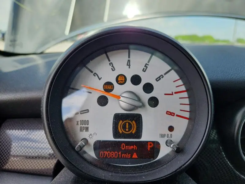 2011 MINI COOPER S  