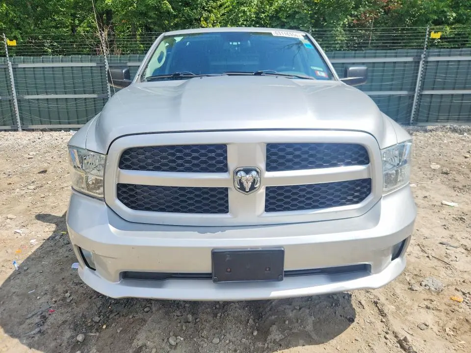 2014 RAM 1500 ST  