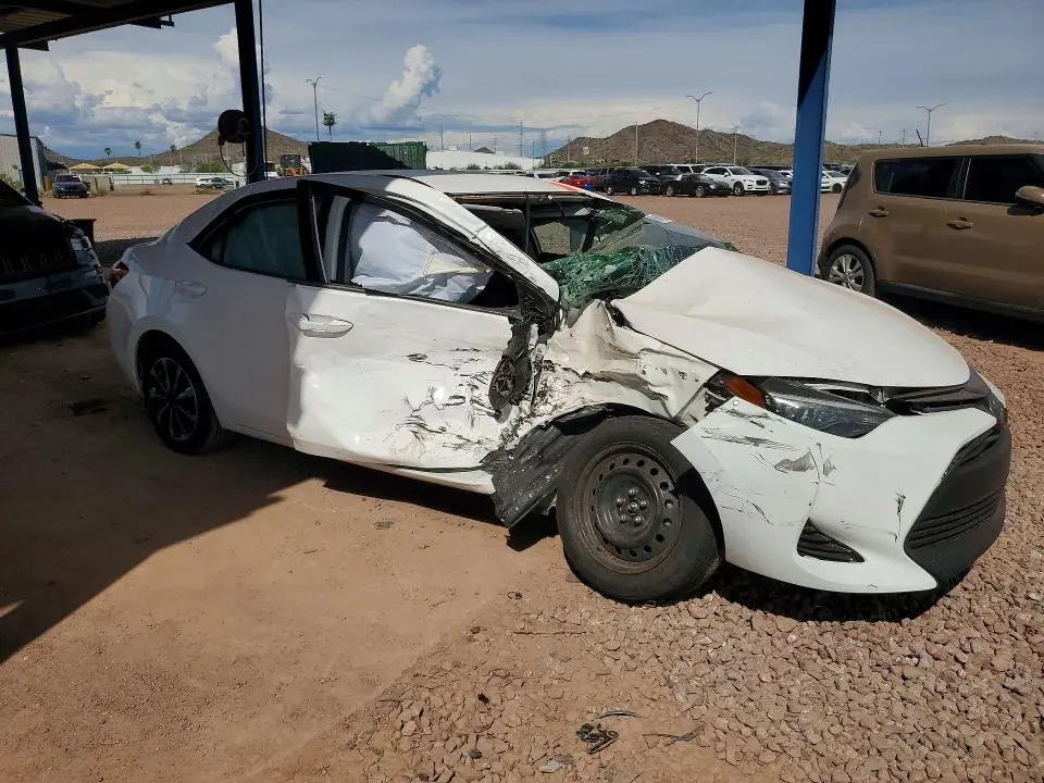 2019 TOYOTA COROLLA LE  
