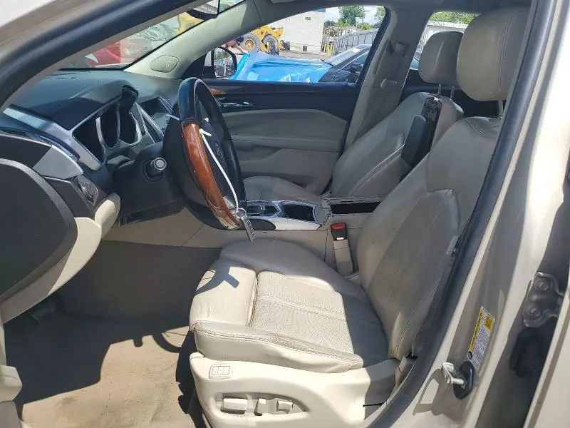2011 CADILLAC SRX   