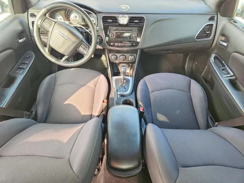 2014 CHRYSLER 200 LX  