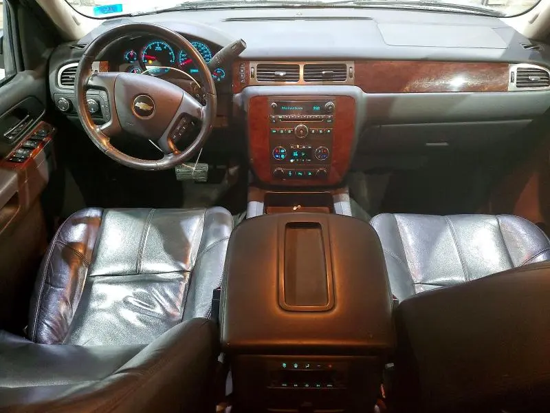 2010 CHEVROLET SUBURBAN K1500 LT  