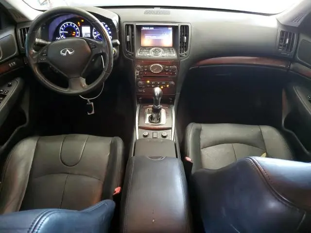 2013 INFINITI G37   