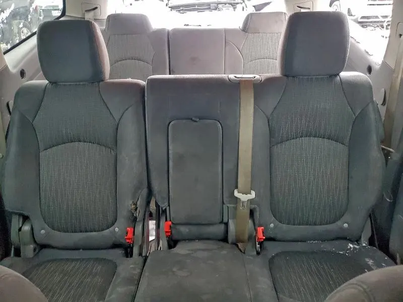 2016 CHEVROLET TRAVERSE LS  