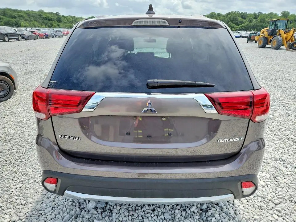 2018 MITSUBISHI OUTLANDER ES  