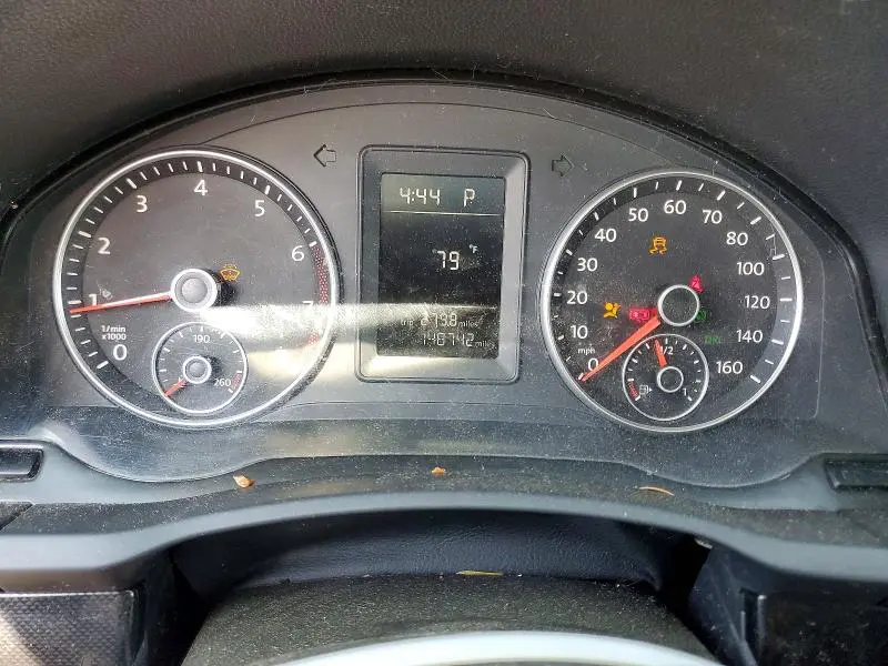 2010 VOLKSWAGEN JETTA SE  