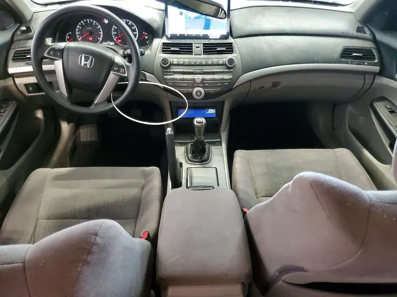 2011 HONDA ACCORD LX  