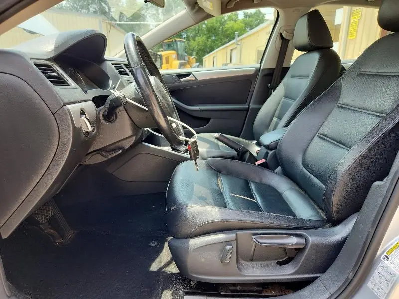 2014 VOLKSWAGEN JETTA SE  
