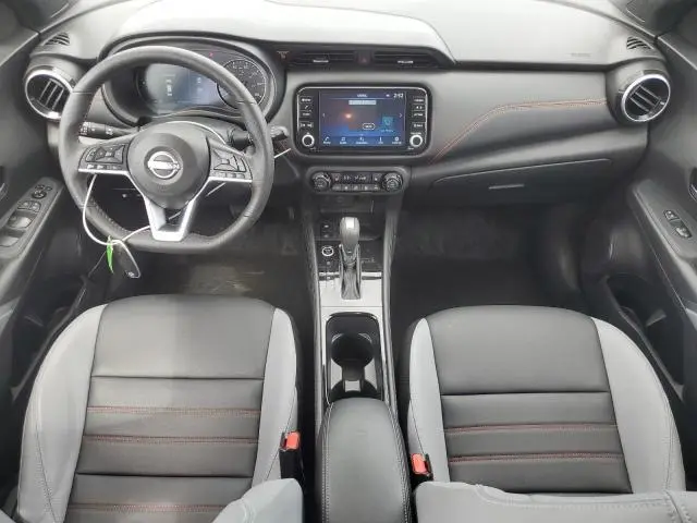 2024 NISSAN KICKS SR  