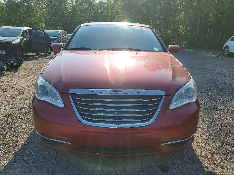 2013 CHRYSLER 200 LX  