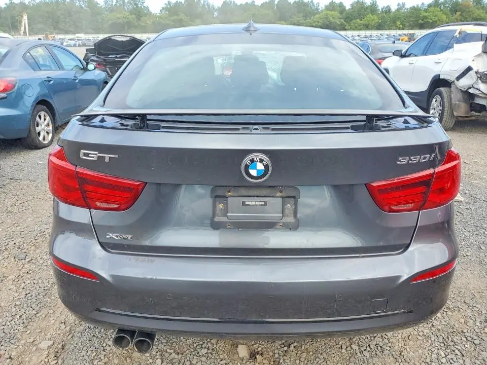 2017 BMW 330 XIGT  