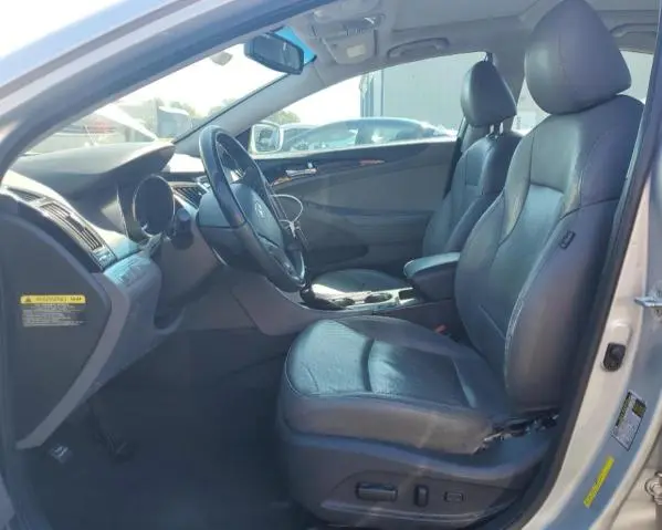 2013 HYUNDAI SONATA SE  