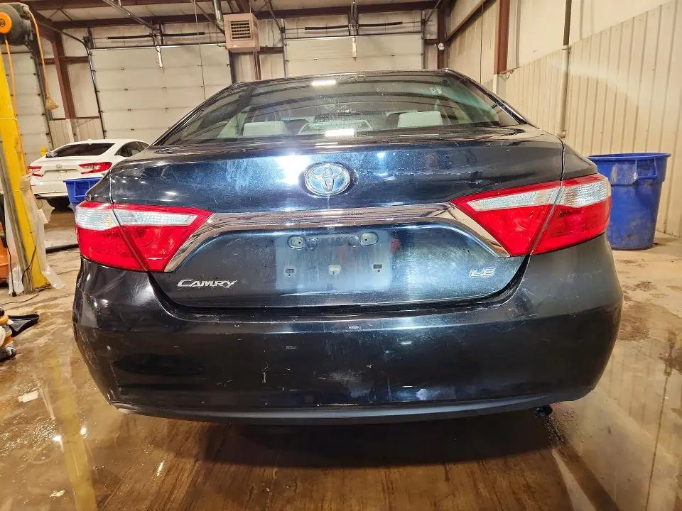 2017 TOYOTA CAMRY LE  