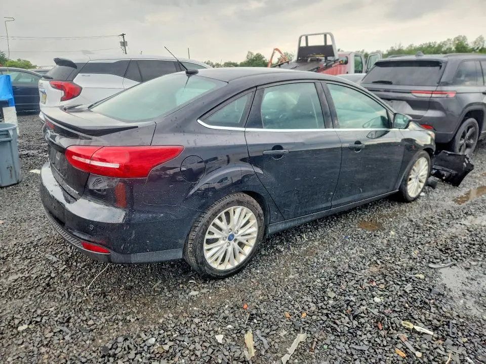 2018 FORD FOCUS TITANIUM  