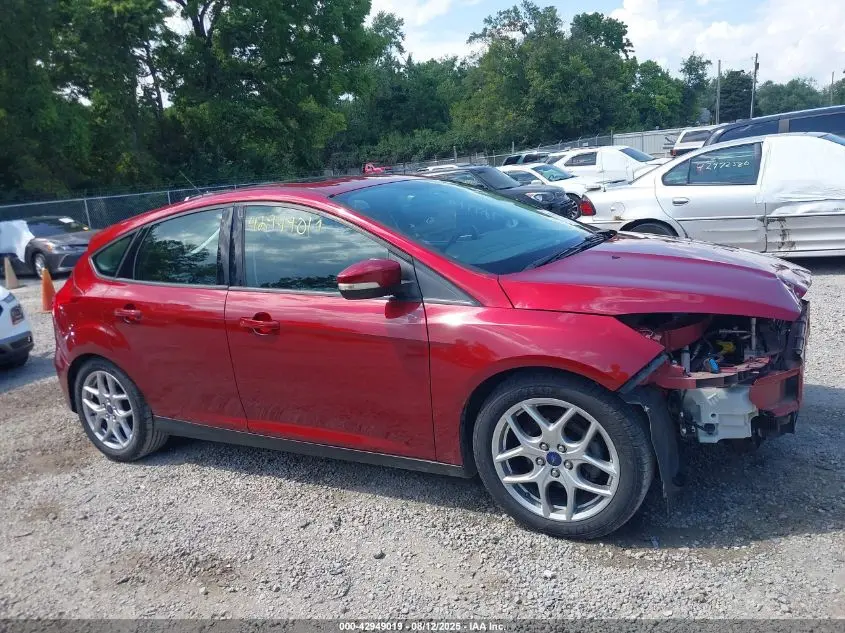 2015 FORD FOCUS SE