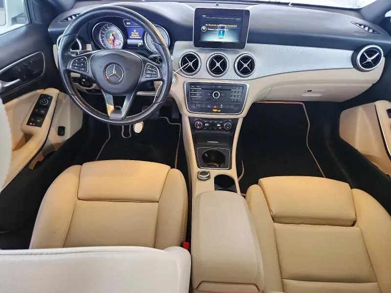 2017 MERCEDES-BENZ GLA 250  