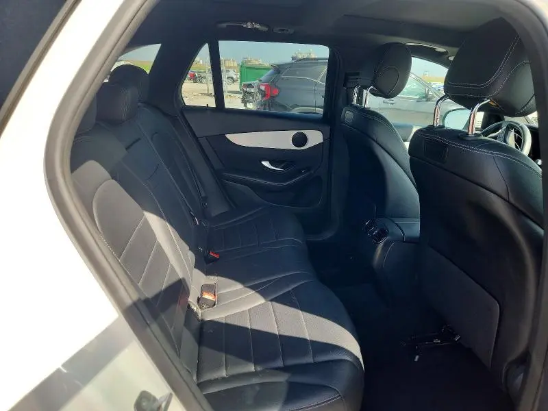 2019 MERCEDES-BENZ GLC 300  
