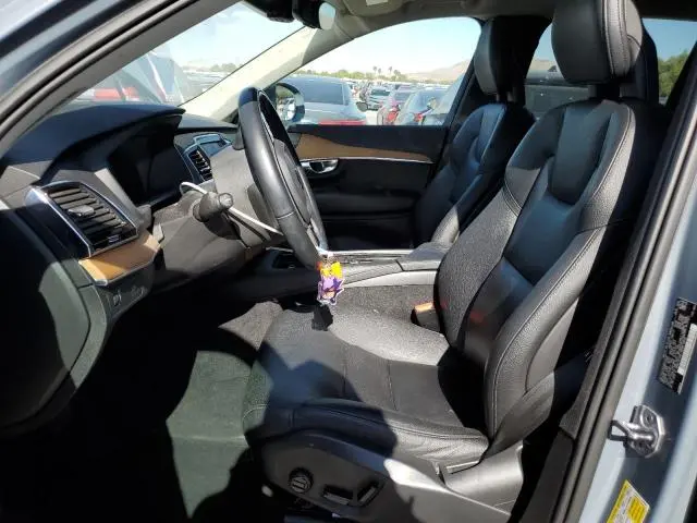 2021 VOLVO XC90 T6 MOMENTUM  