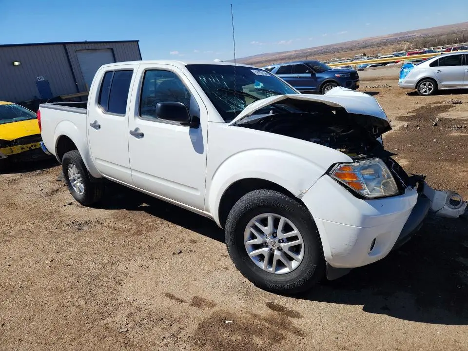 2014 NISSAN FRONTIER S  