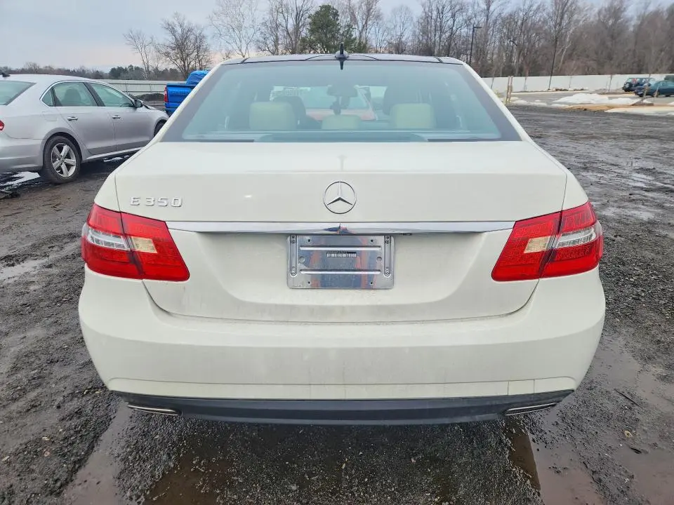 2010 MERCEDES-BENZ E 350  