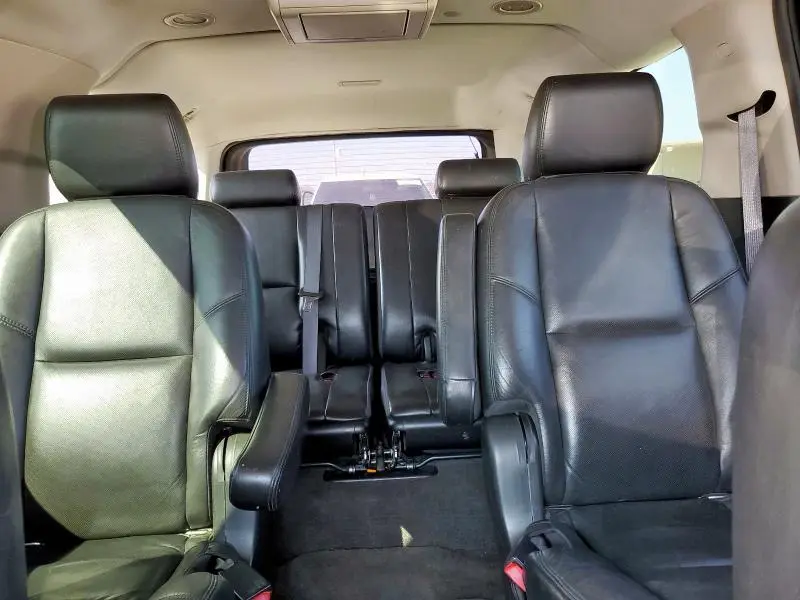 2011 CADILLAC ESCALADE ESV LUXURY  