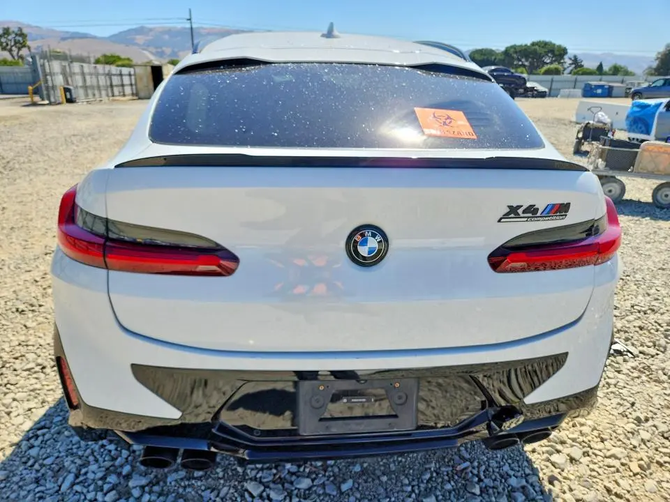 2024 BMW X4 M  