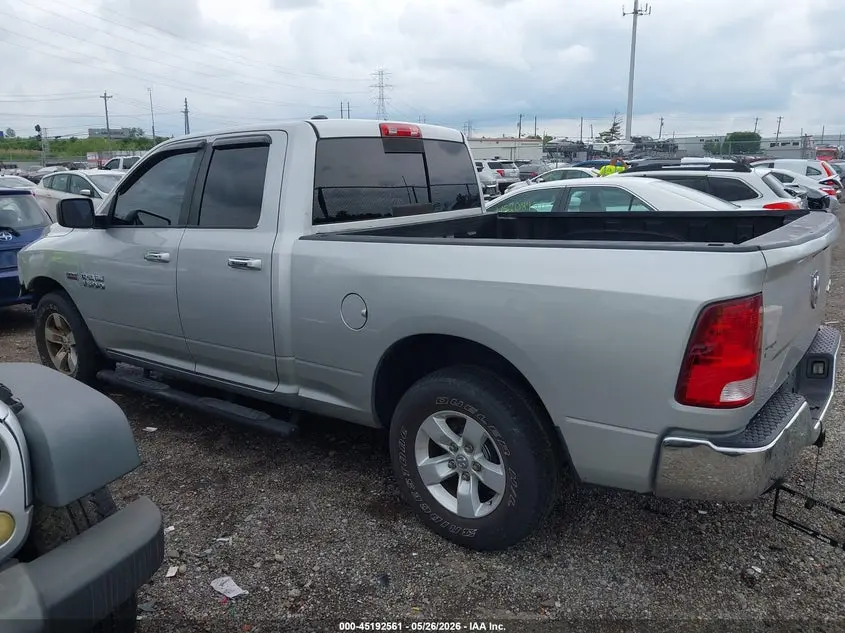 2016 RAM 1500 SLT