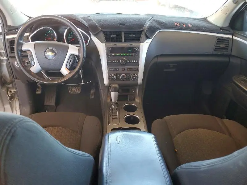 2012 CHEVROLET TRAVERSE LT  
