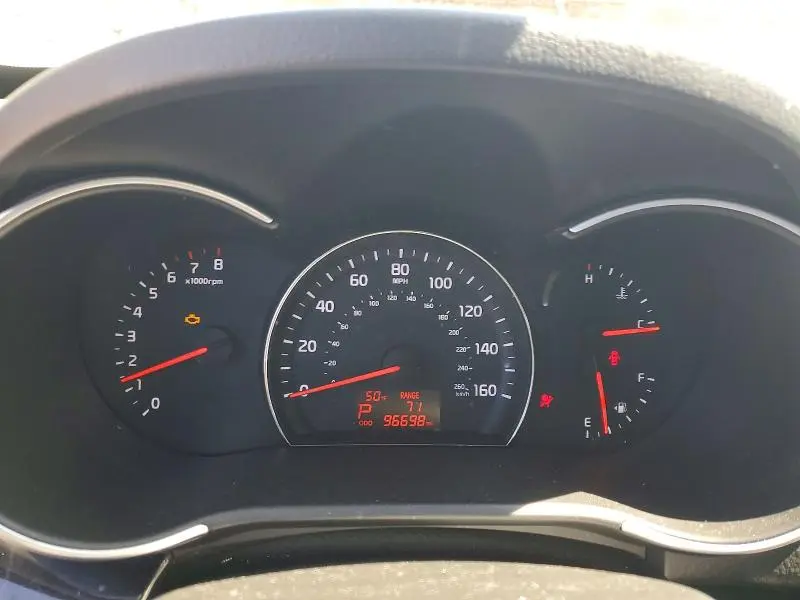 2015 KIA SORENTO LX  
