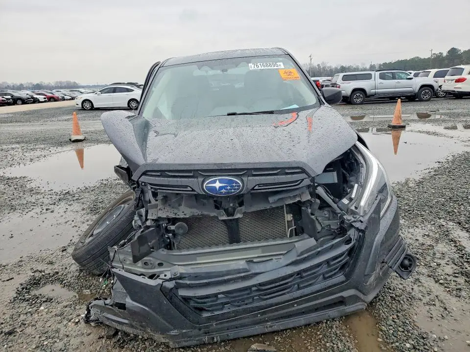 2024 SUBARU FORESTER   