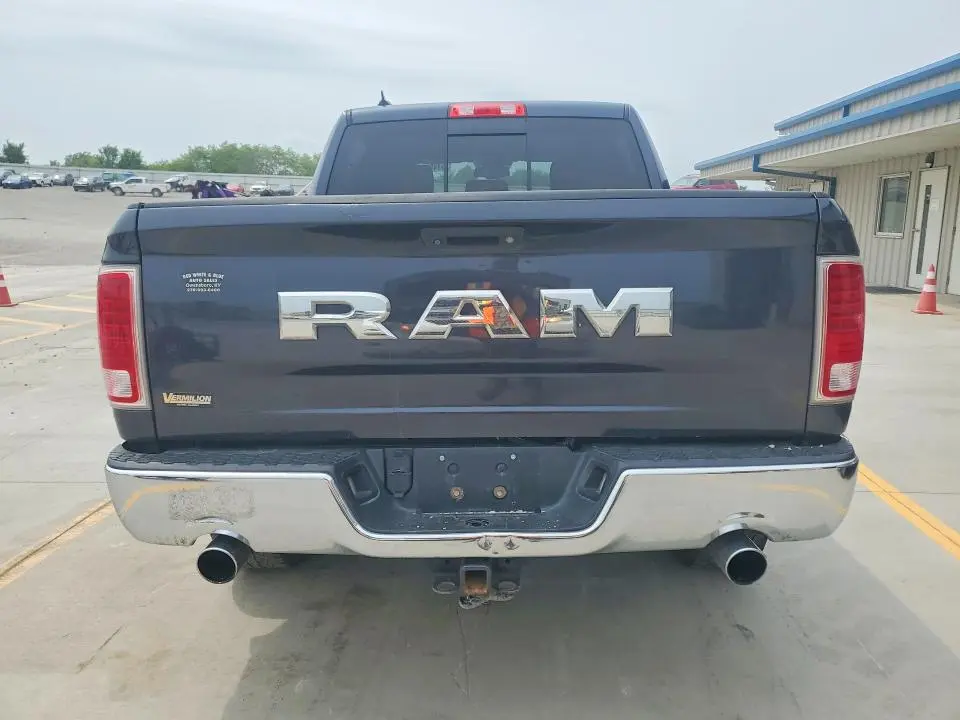 2015 RAM 1500 LARAMIE  