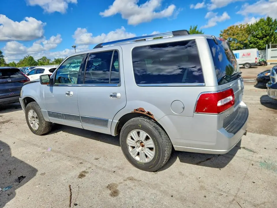 2010 LINCOLN NAVIGATOR   