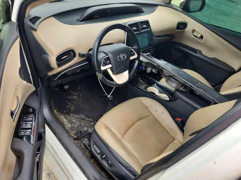 2016 TOYOTA PRIUS FOUR  