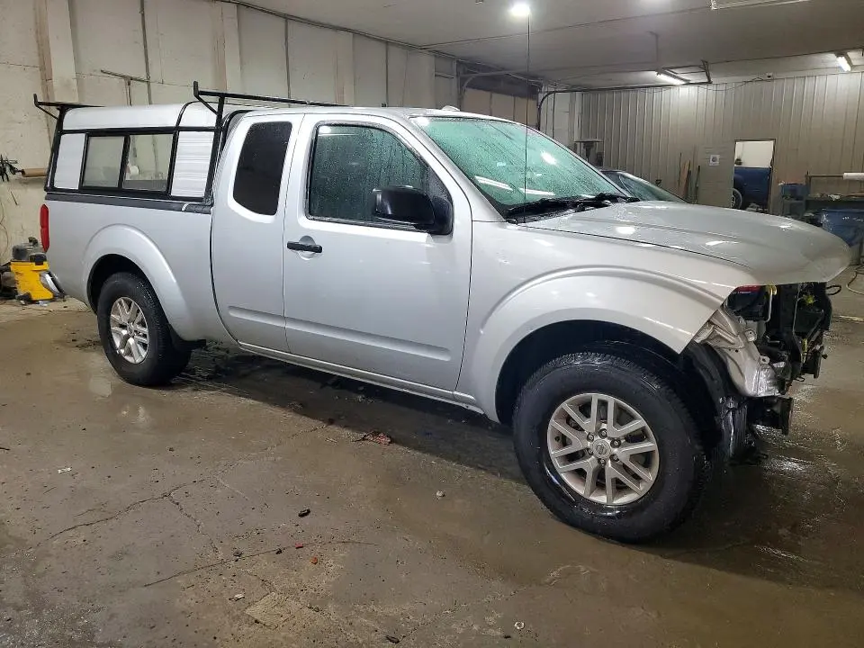 2016 NISSAN FRONTIER SV V6  
