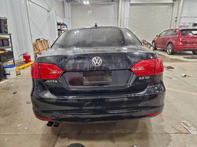 2012 VOLKSWAGEN JETTA SE  