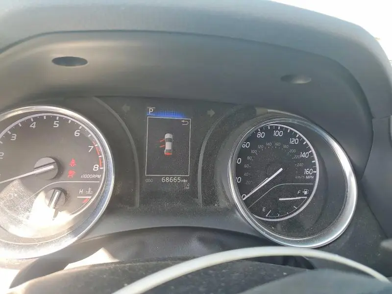 2019 TOYOTA CAMRY SE  